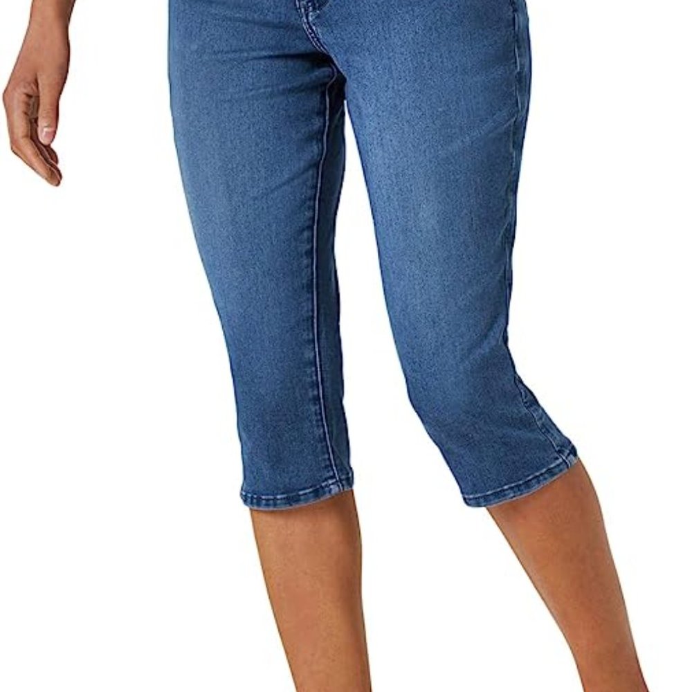 SOLD Lee Riders Capri Midrise Jeans Sedona Indigo 8 M Cropped‎ Stretch Denim